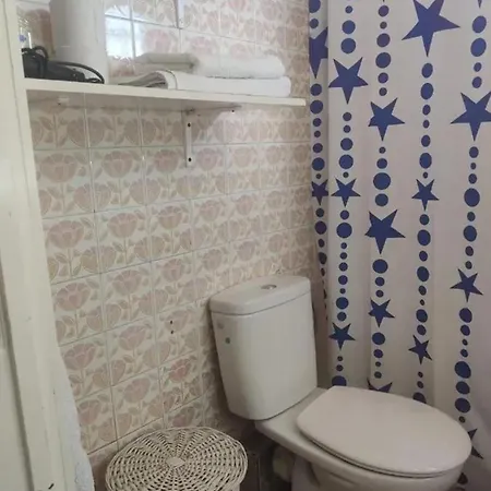 Welcoming In 45 M² With Shared Pool