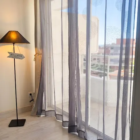 Welcoming In 45 M² With Shared Pool *