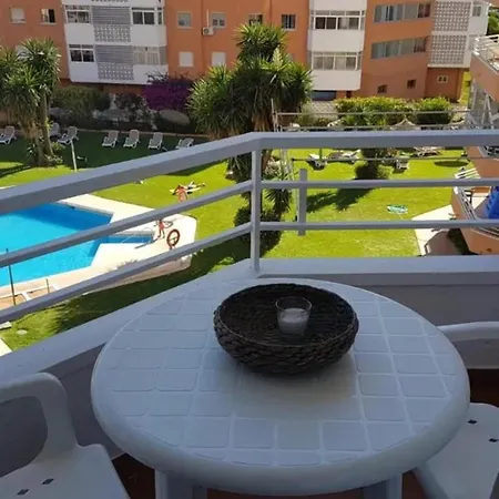 Welcoming In 45 M² With Shared Pool Lägenhet *